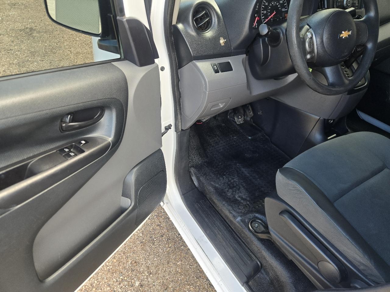 Chevrolet City Express Cargo Van FWD 115" LS 2015