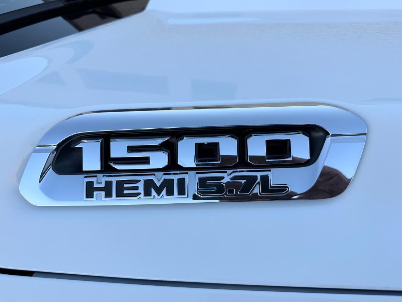 RAM 1500 Lone Star 4x2 Crew Cab 5'7" Box 2020