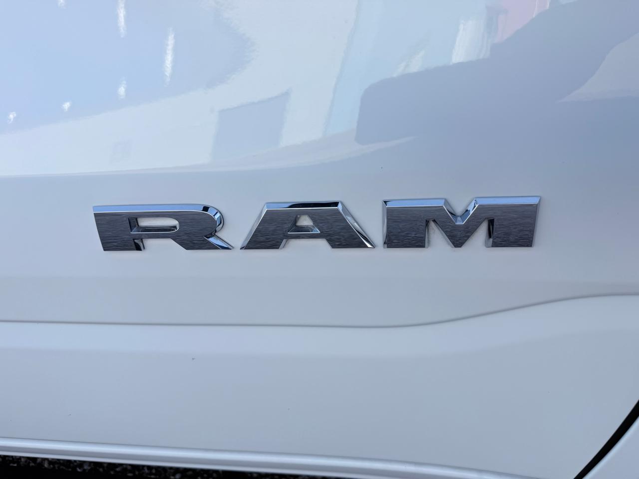 RAM 1500 Lone Star 4x2 Crew Cab 5'7" Box 2020