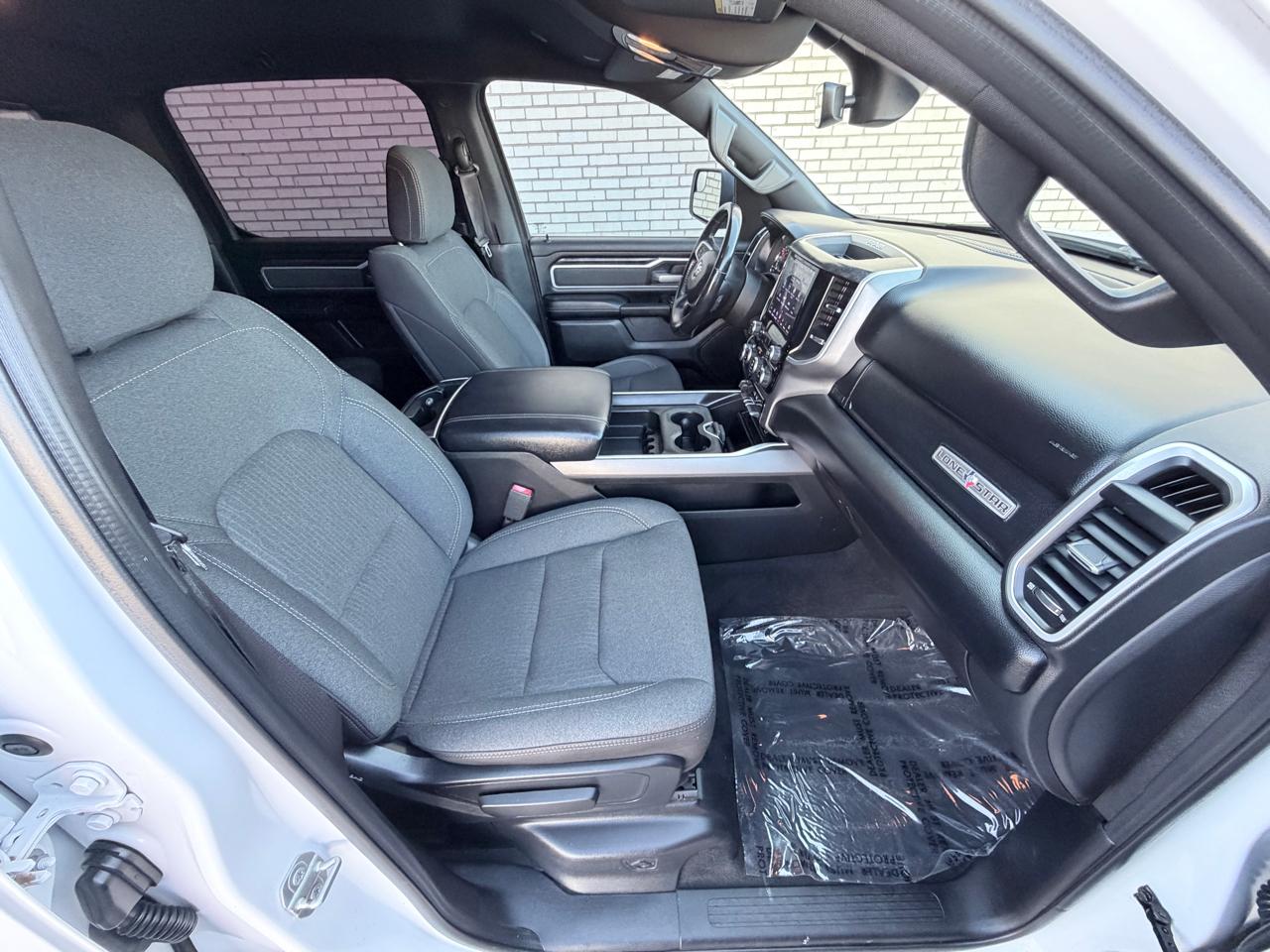 RAM 1500 Lone Star 4x2 Crew Cab 5'7" Box 2020