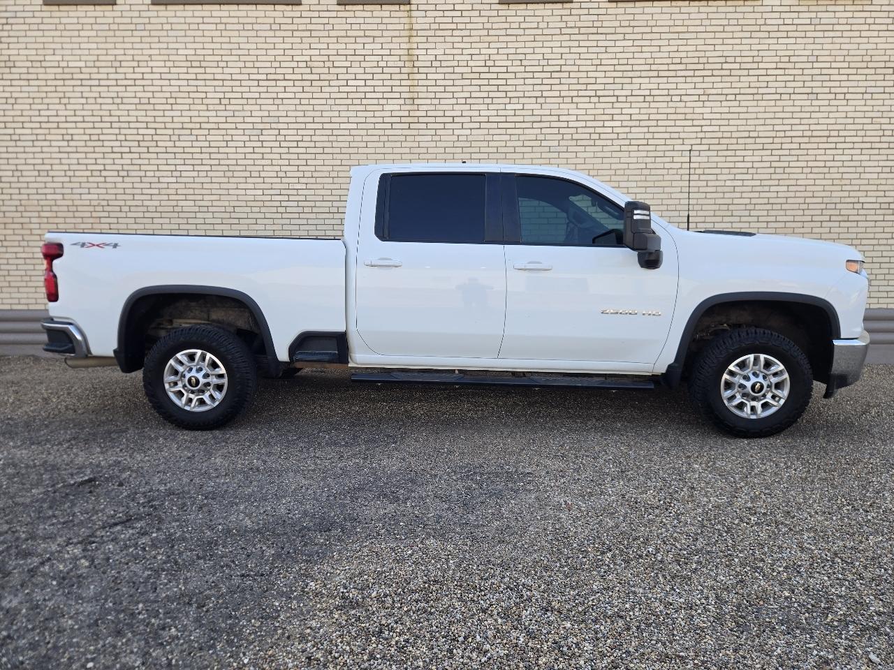 Chevrolet Silverado 2500HD LT Crew Cab 4WD 2023