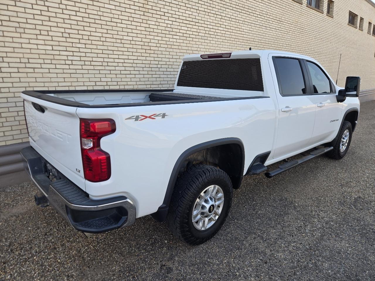 Chevrolet Silverado 2500HD LT Crew Cab 4WD 2023