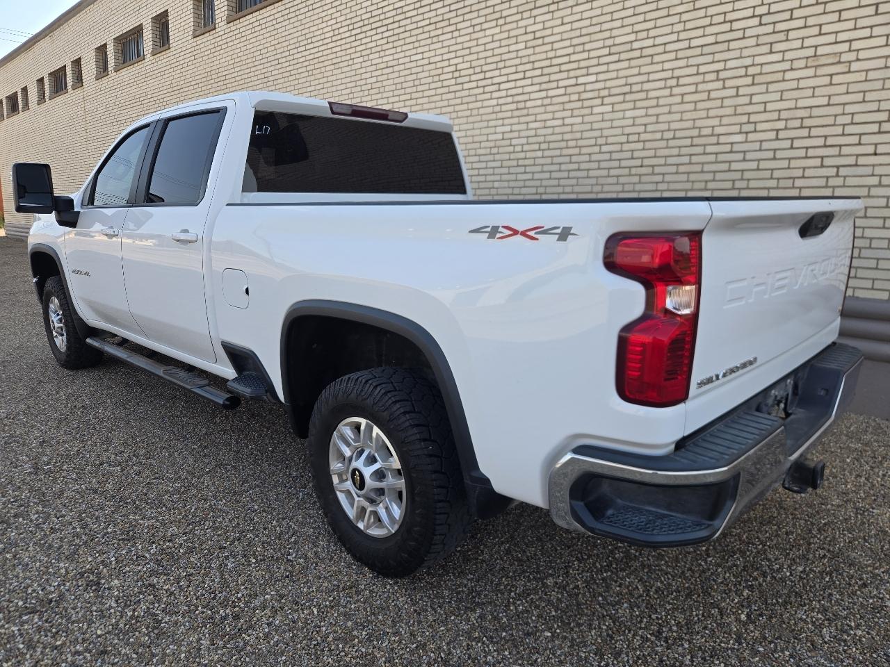 Chevrolet Silverado 2500HD LT Crew Cab 4WD 2023