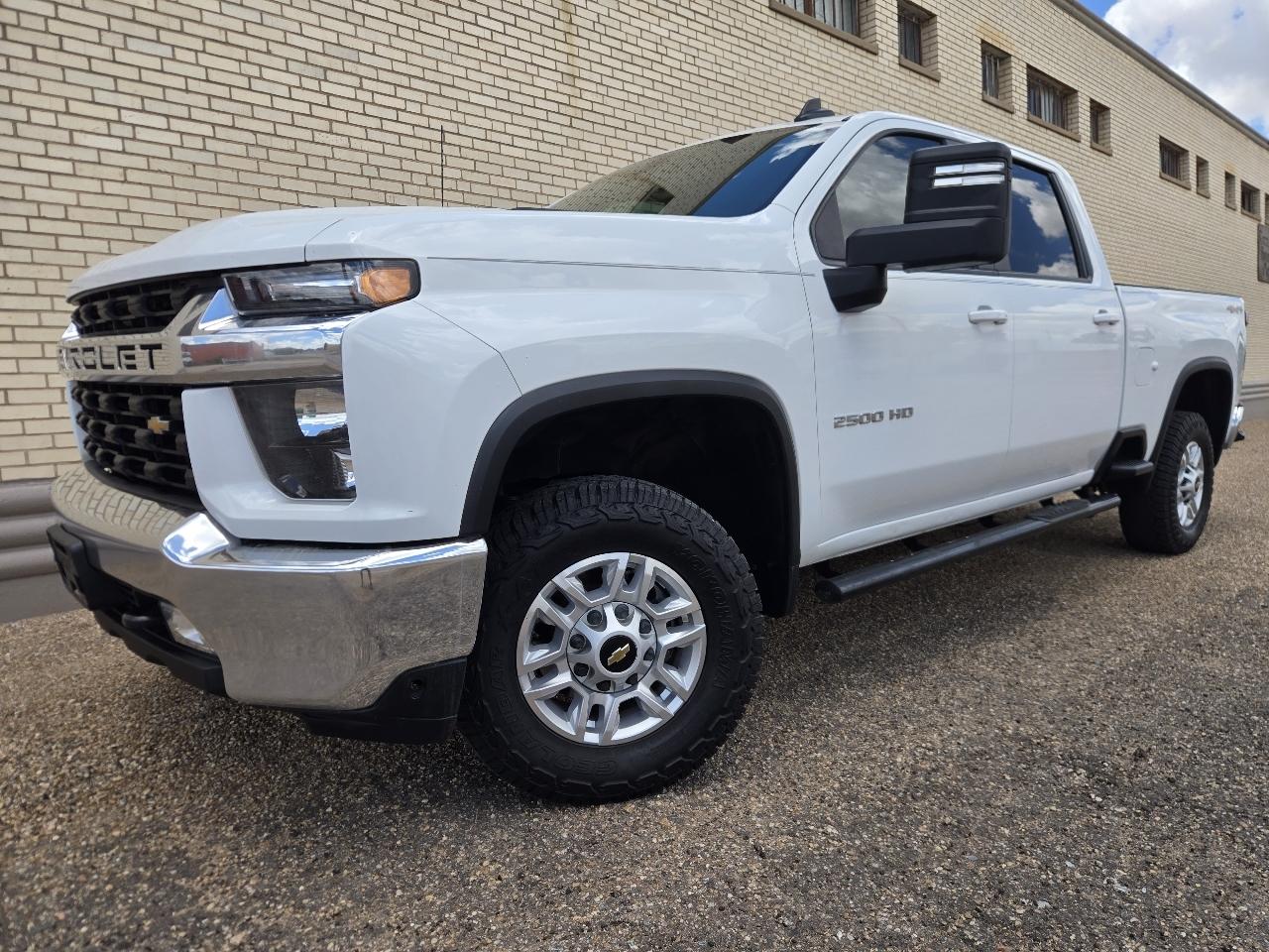 Chevrolet Silverado 2500HD LT Crew Cab 4WD 2023