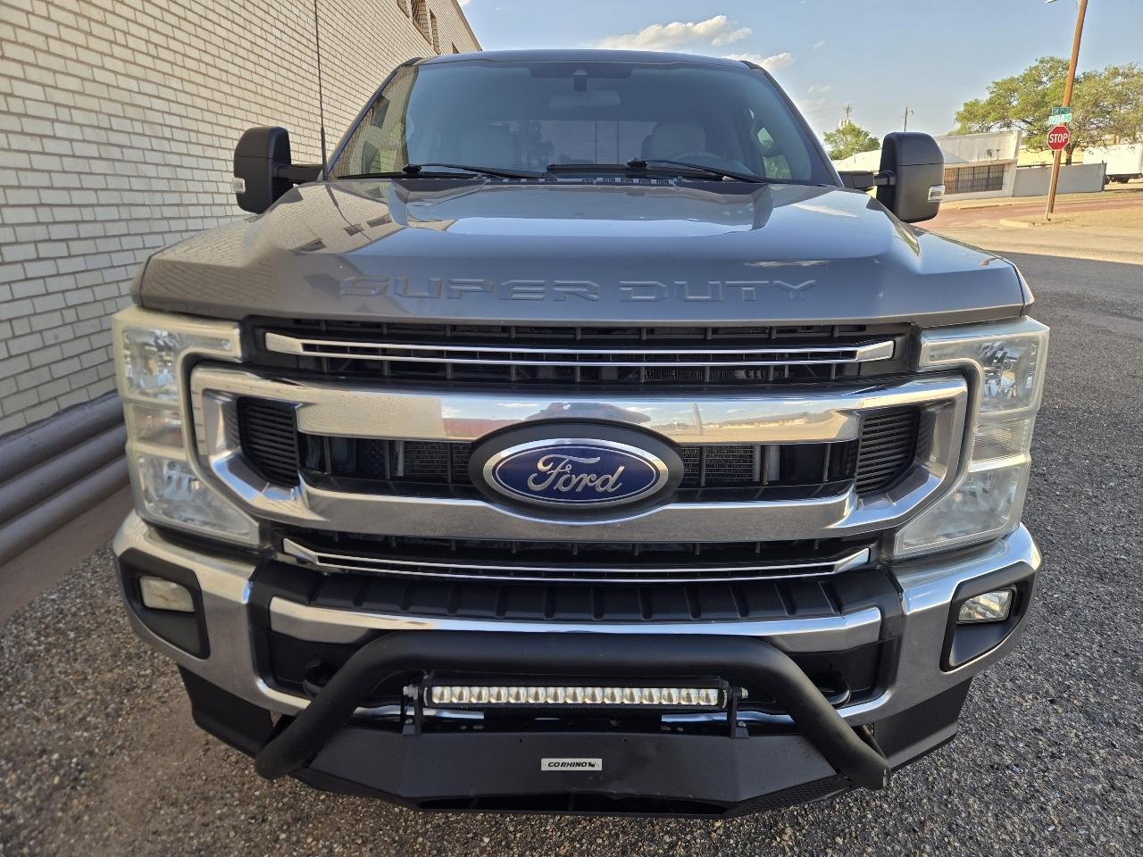 Ford Super Duty F-250 SRW XLT 4WD Crew Cab 8' Box 2022