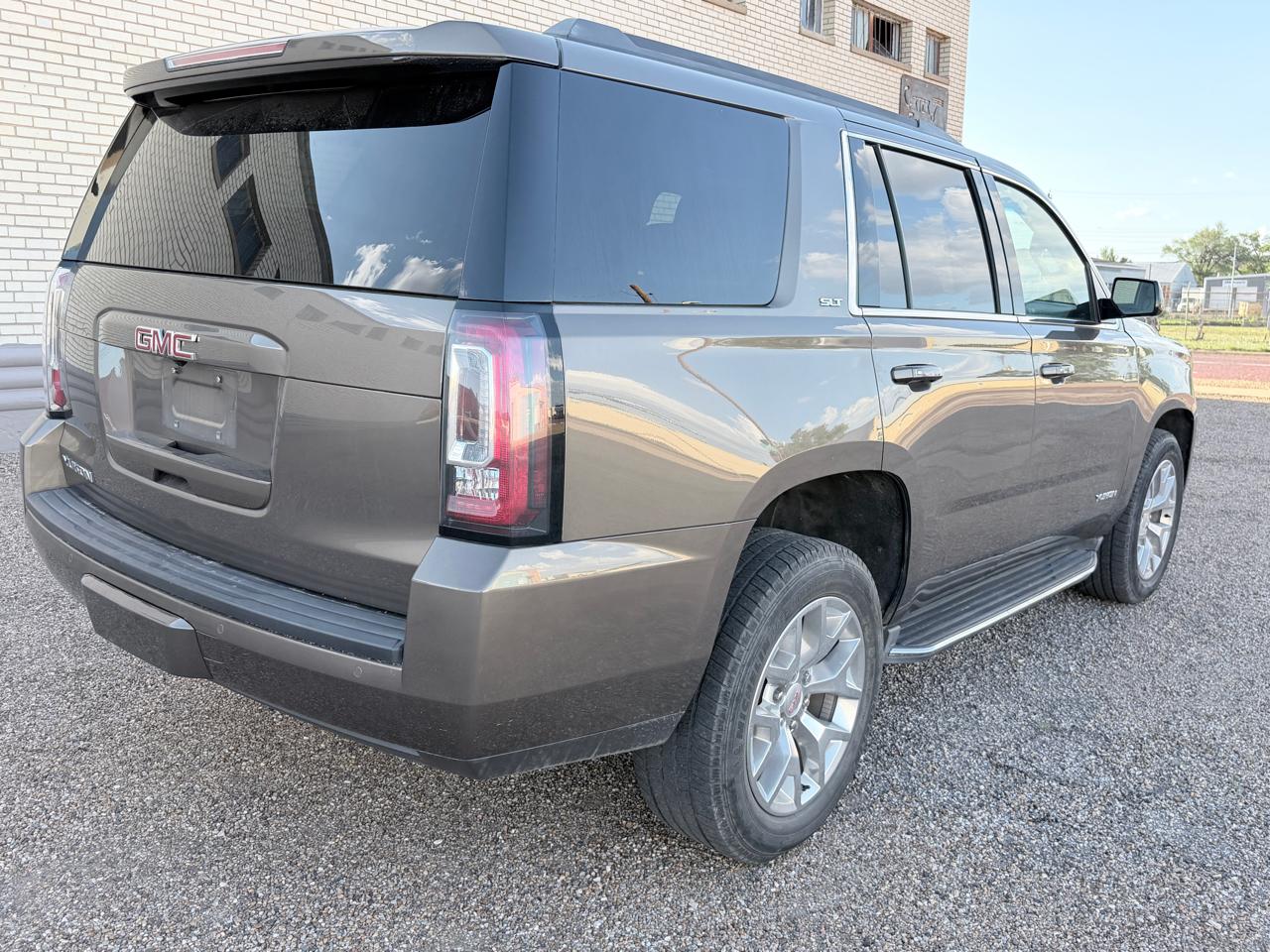 GMC Yukon 4WD 4dr SLT 2016