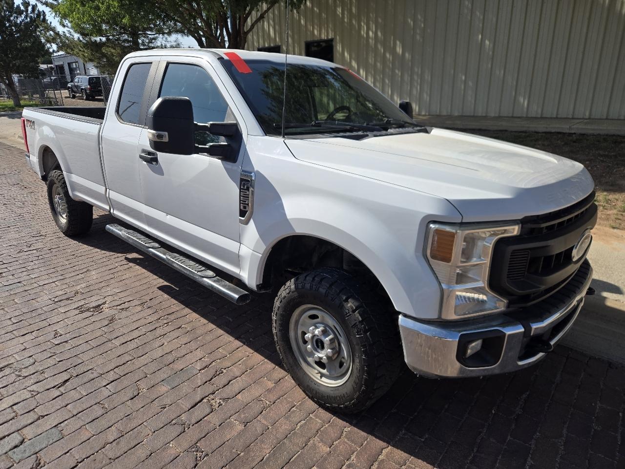 Ford Super Duty F-250 SRW XL 4WD SuperCab 8' Box 2022