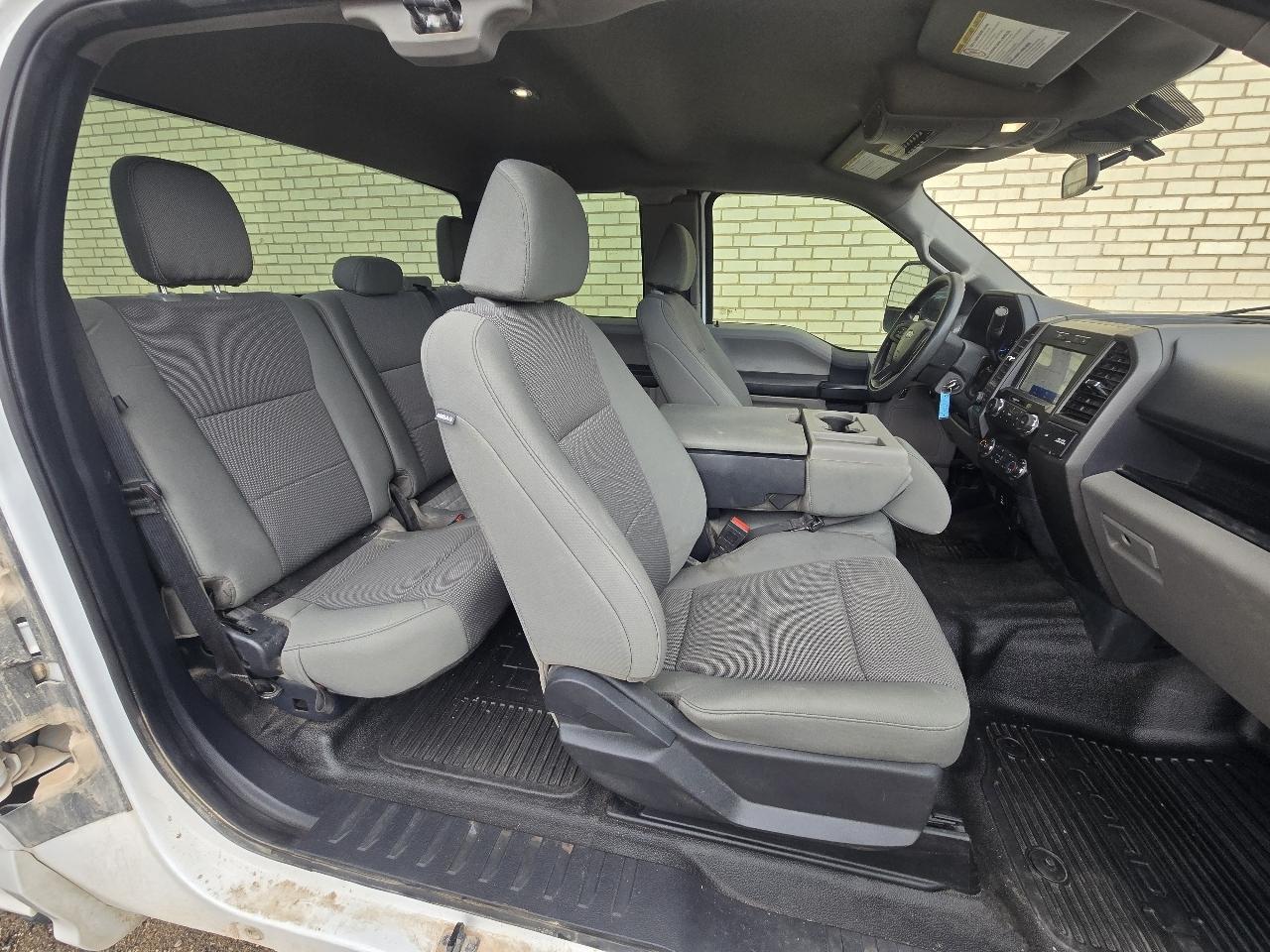 Ford Super Duty F-250 SRW XL 4WD SuperCab 8' Box 2022