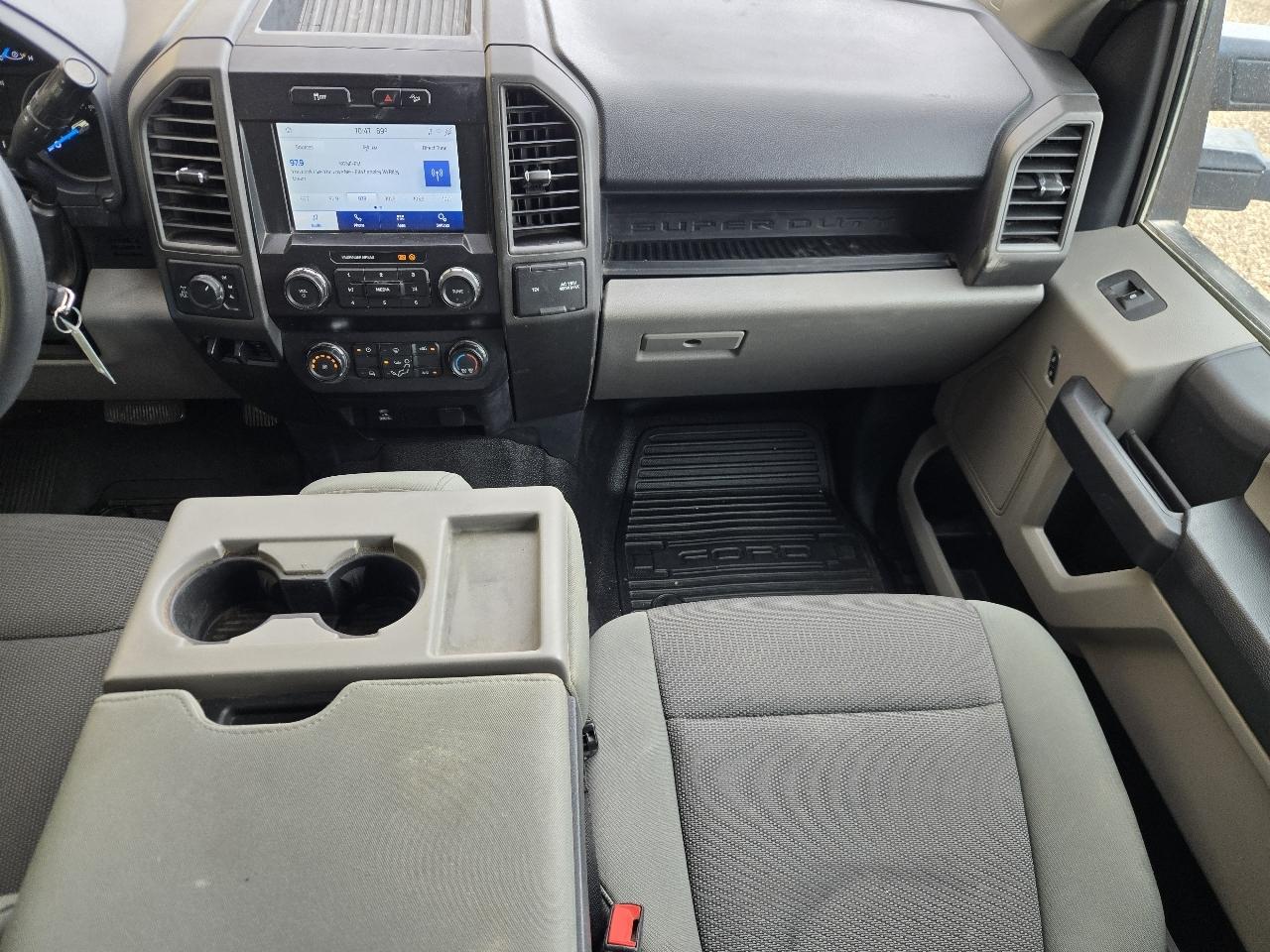 Ford Super Duty F-250 SRW XL 4WD SuperCab 8' Box 2022