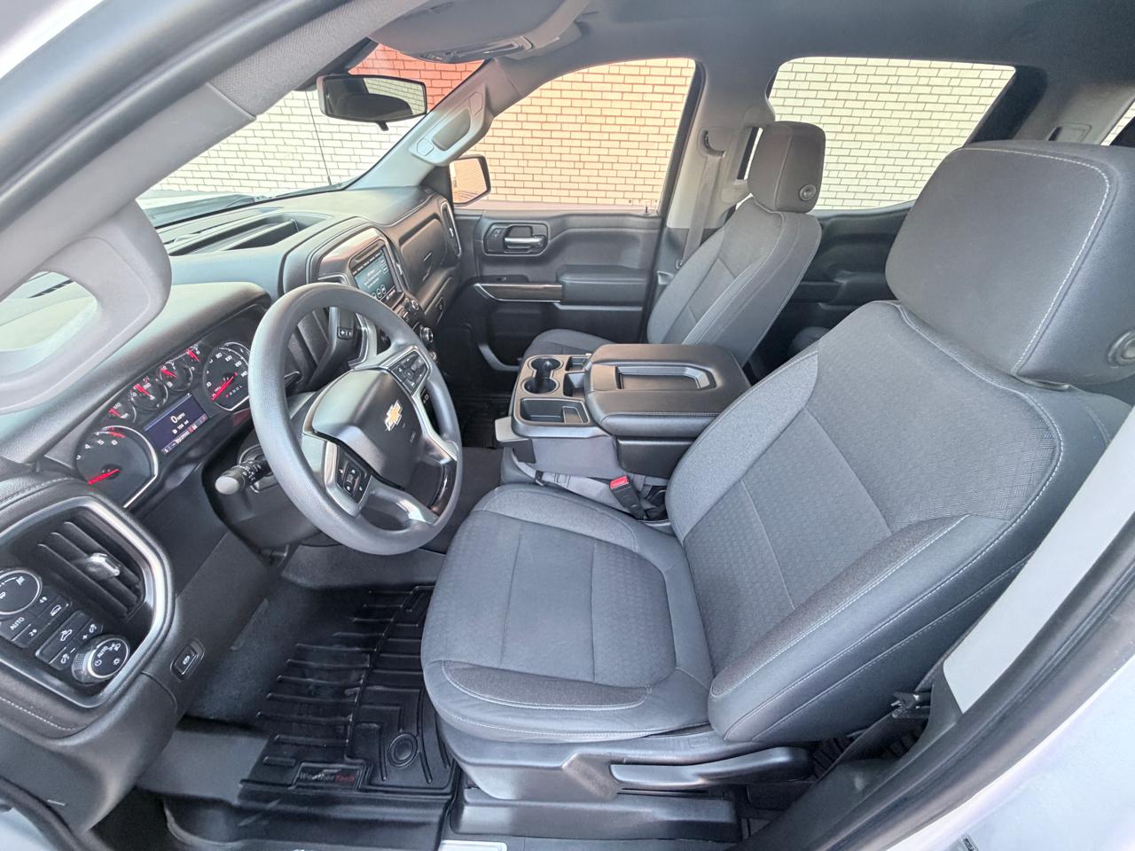 Chevrolet Silverado 1500 Crew Cab Crew Cab 143.5" WB 4WD LT 2019