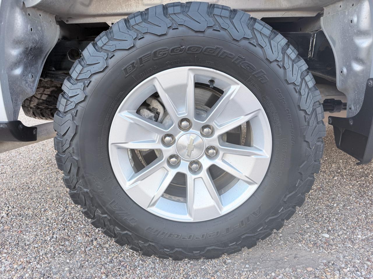 Chevrolet Silverado 1500 Crew Cab Crew Cab 143.5" WB 4WD LT 2019