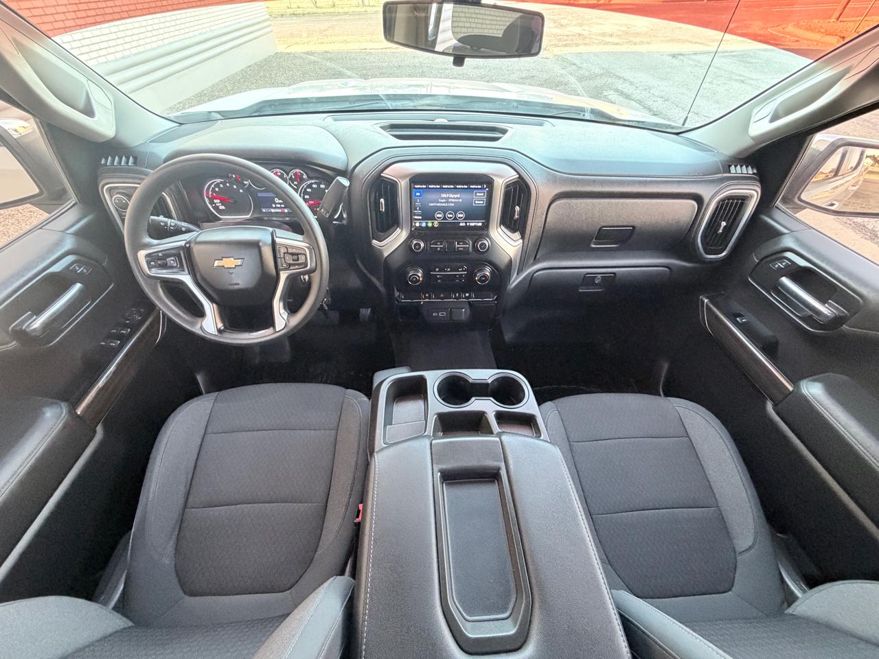 Chevrolet Silverado 1500 Crew Cab Crew Cab 143.5" WB 4WD LT 2019