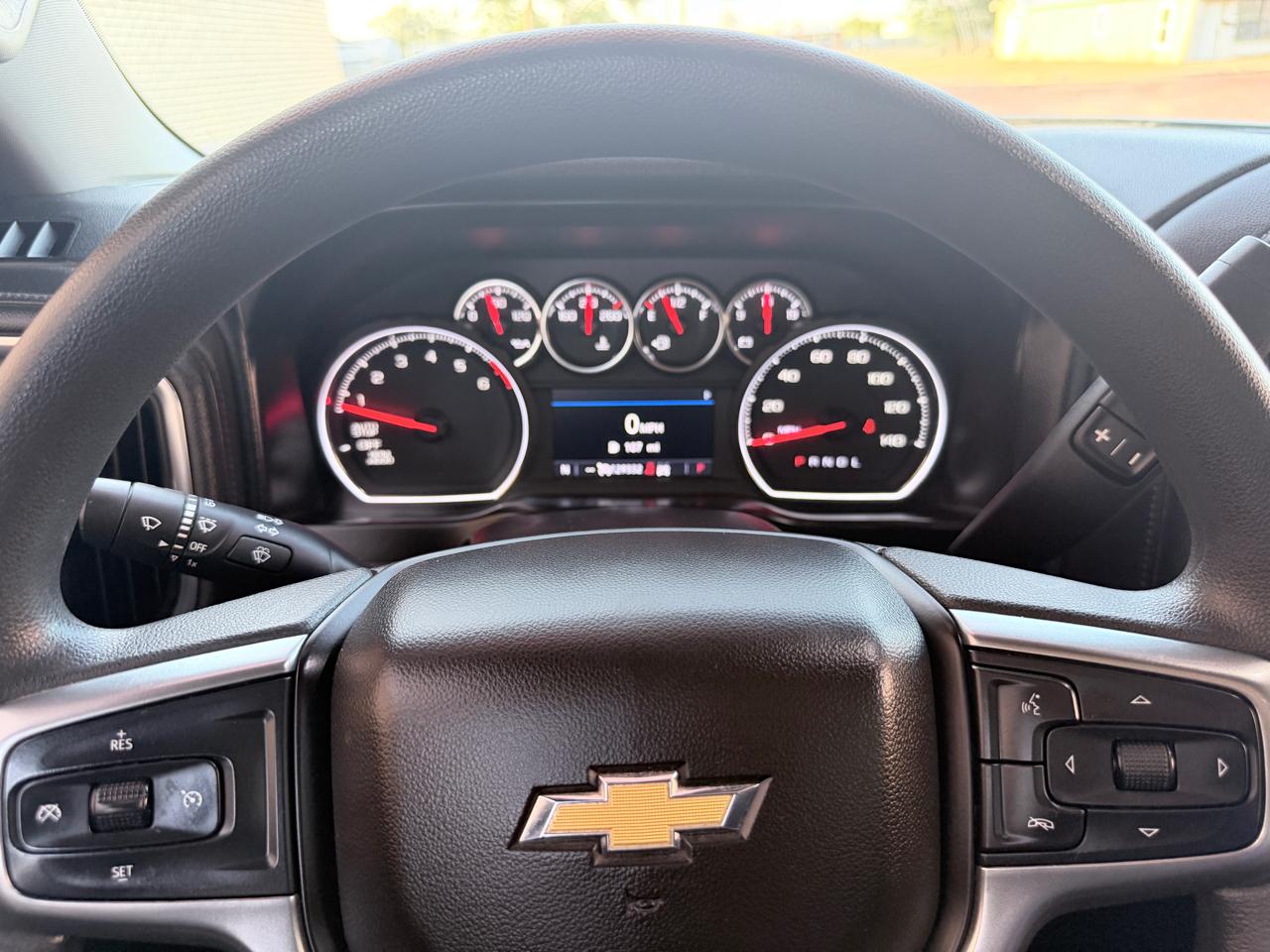 Chevrolet Silverado 1500 Crew Cab Crew Cab 143.5" WB 4WD LT 2019