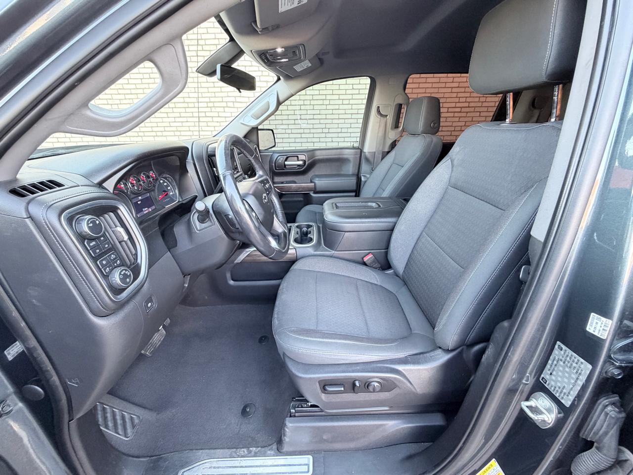 Chevrolet Silverado 1500 4WD Crew Cab 147" RST 2019