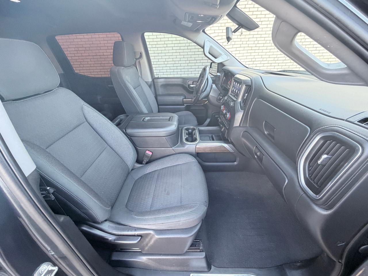 Chevrolet Silverado 1500 4WD Crew Cab 147" RST 2019