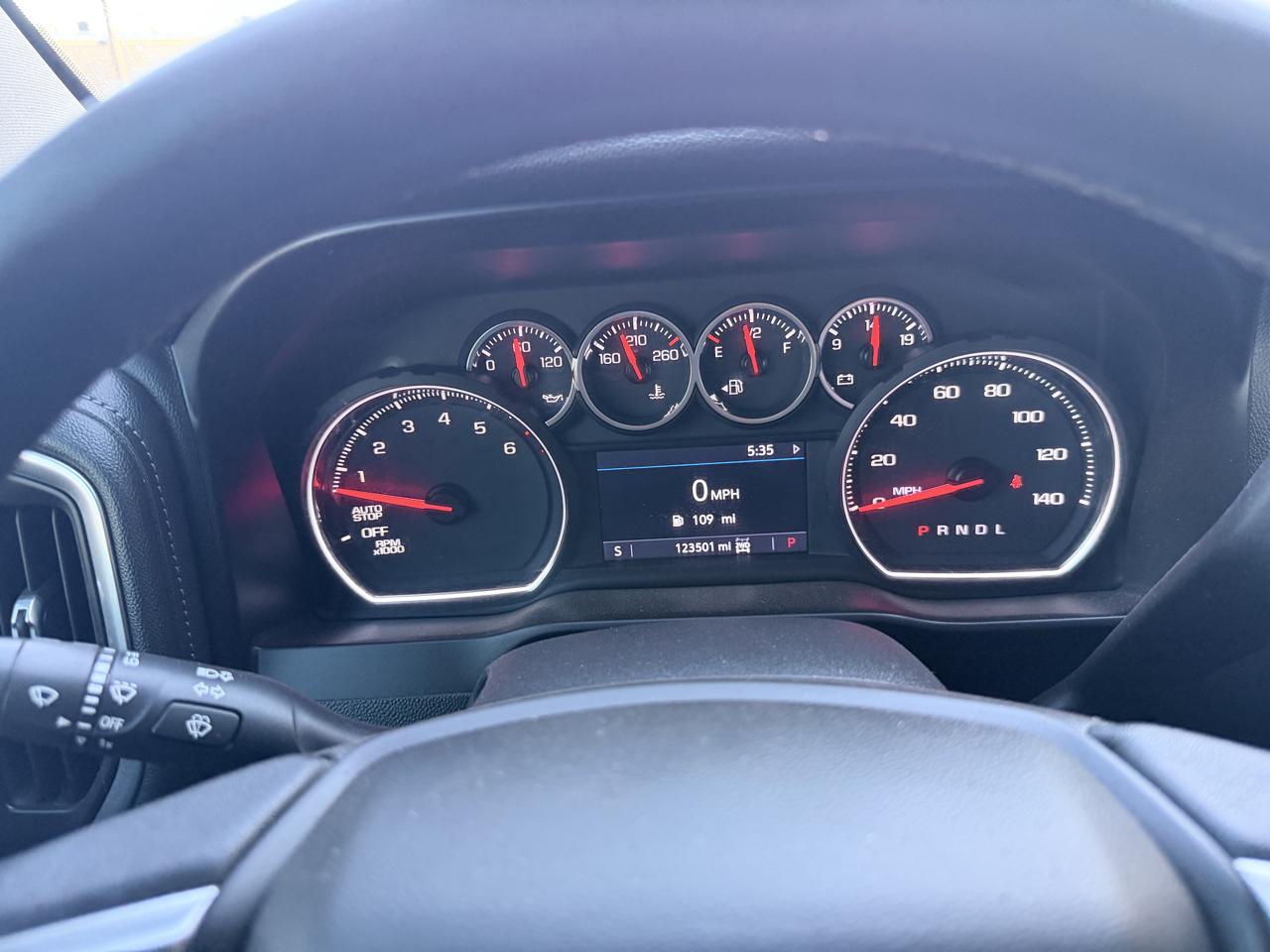 Chevrolet Silverado 1500 RST Crew Cab 4WD 2019