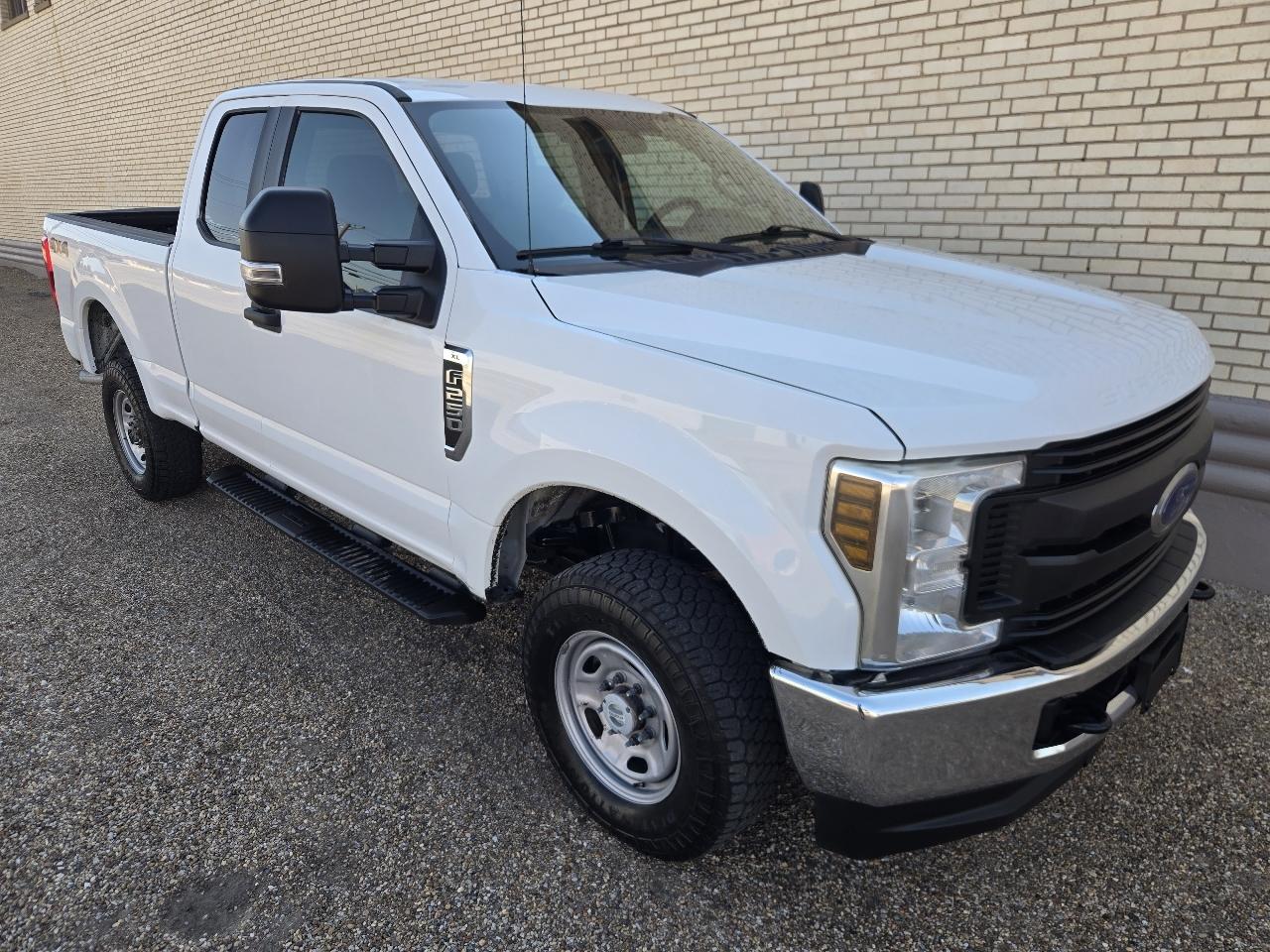 Ford Super Duty F-250 SRW XL 4WD SuperCab 6.75' Box 2019
