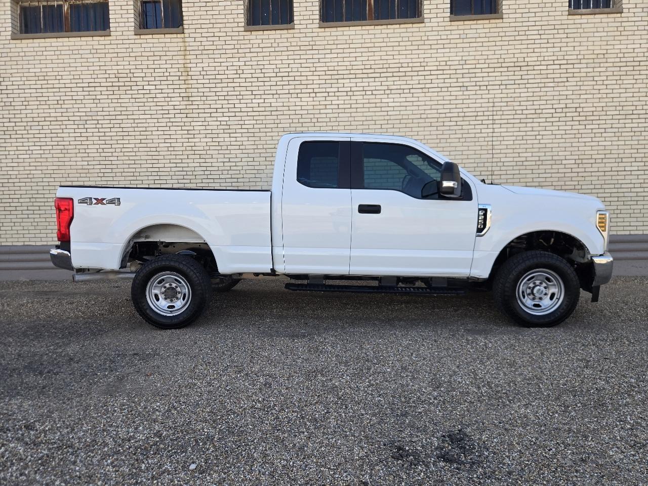 Ford Super Duty F-250 SRW XL 4WD SuperCab 6.75' Box 2019