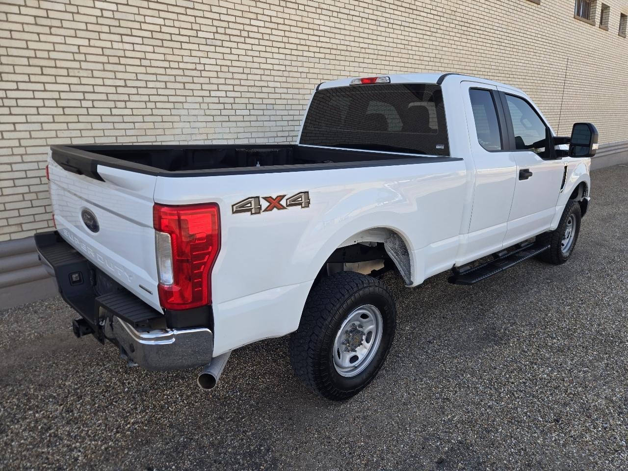 Ford Super Duty F-250 SRW XL 4WD SuperCab 6.75' Box 2019