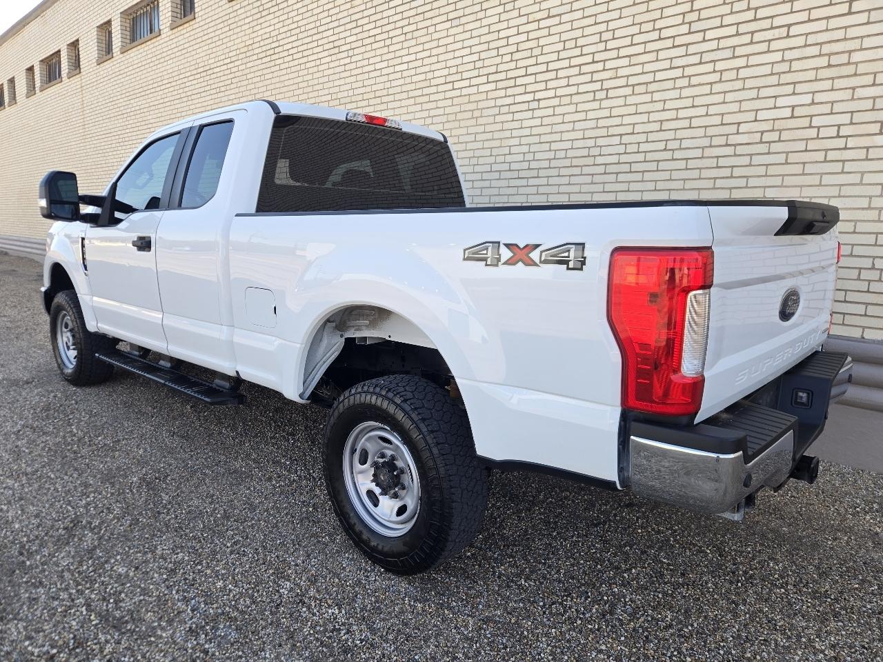Ford Super Duty F-250 SRW XL 4WD SuperCab 6.75' Box 2019