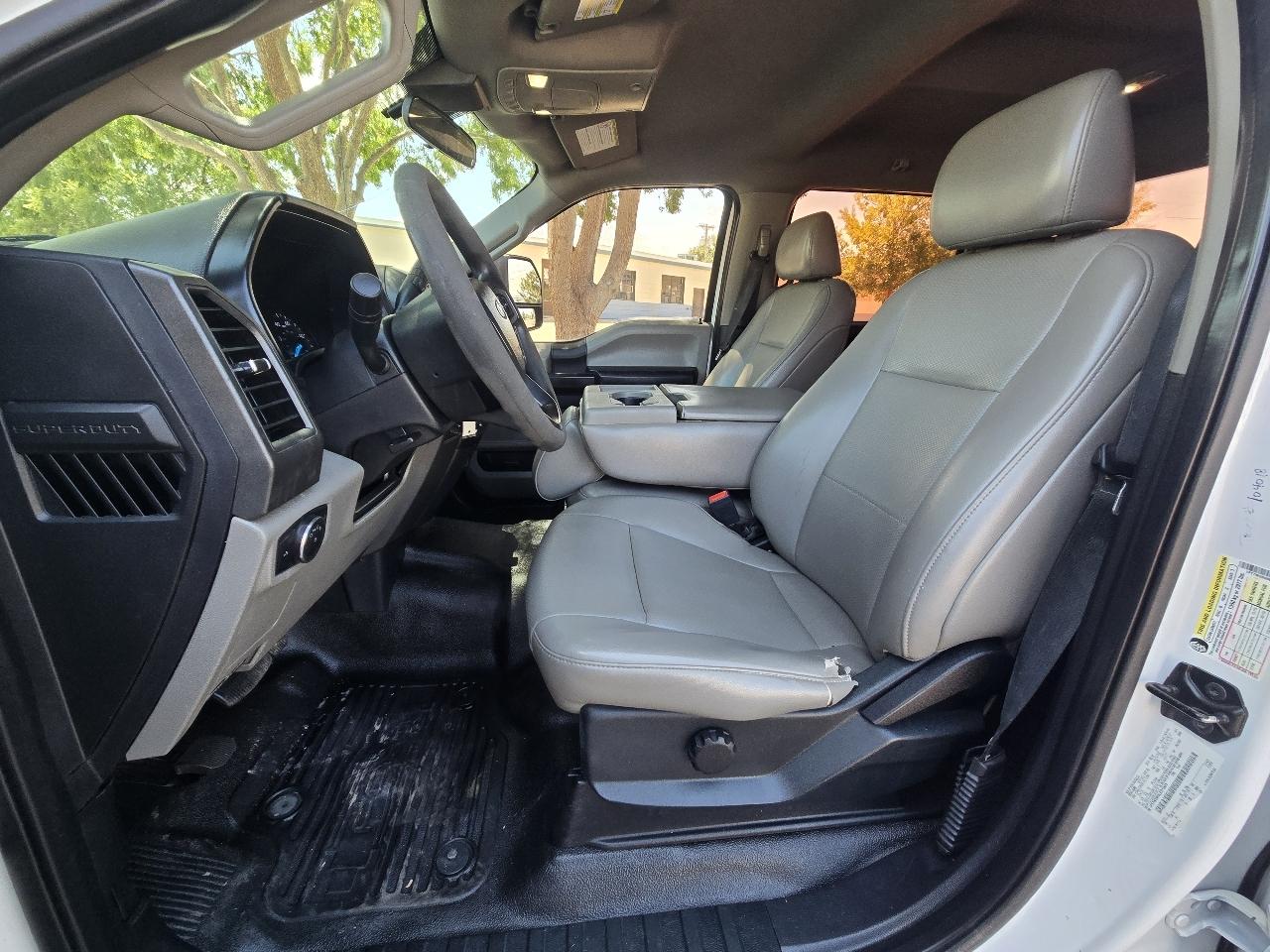 Ford Super Duty F-250 SRW XL 4WD Crew Cab 8' Box 2020
