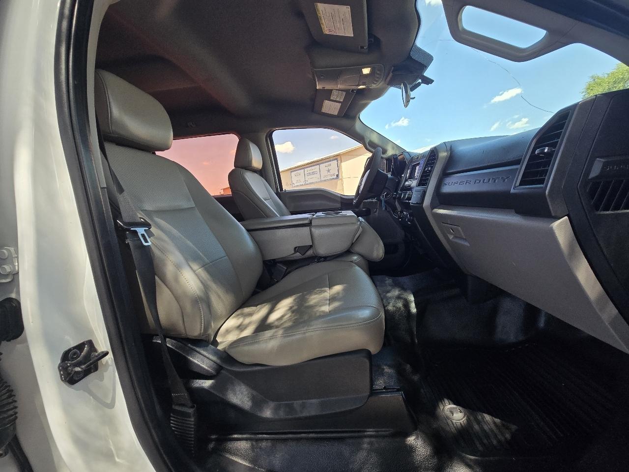 Ford Super Duty F-250 SRW XL 4WD Crew Cab 8' Box 2020