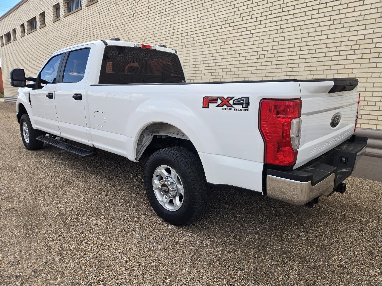 Ford Super Duty F-250 SRW XL 4WD Crew Cab 8' Box 2020
