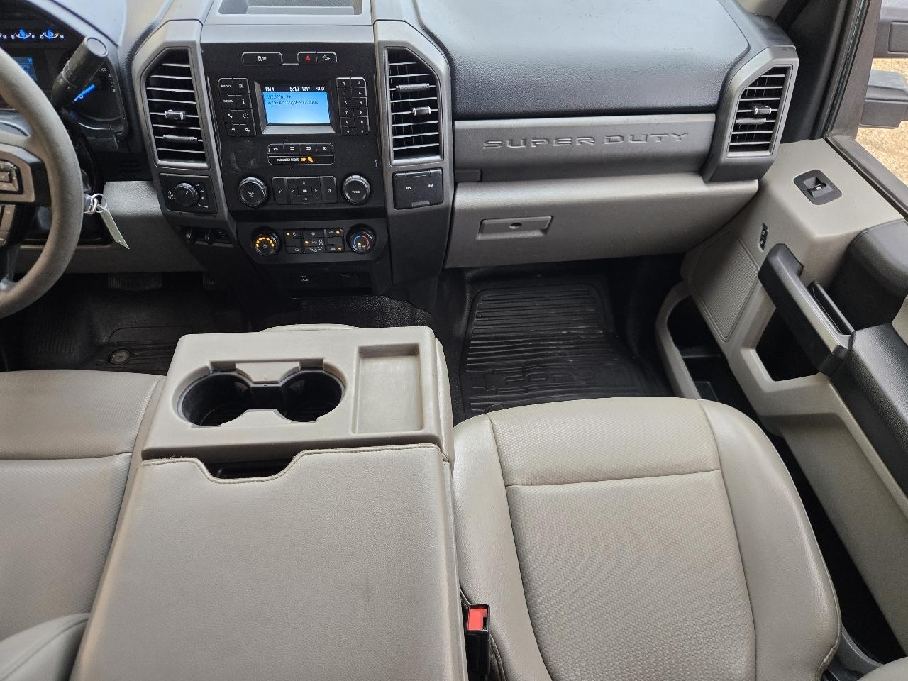 Ford Super Duty F-250 SRW XL 4WD Crew Cab 8' Box 2020