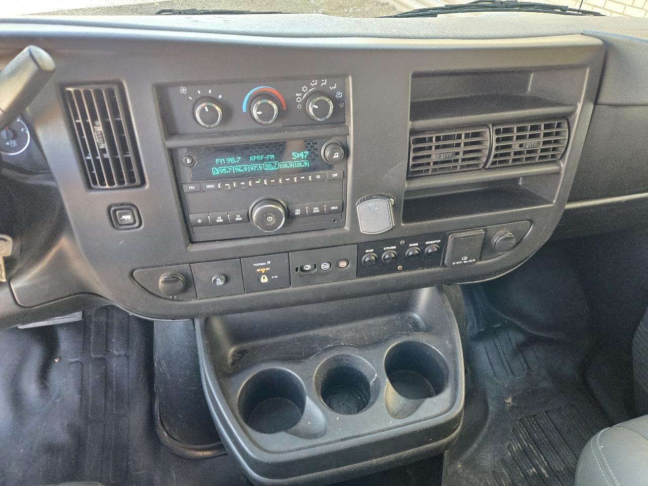 Chevrolet Express Cargo Van RWD 2500 135" 2017