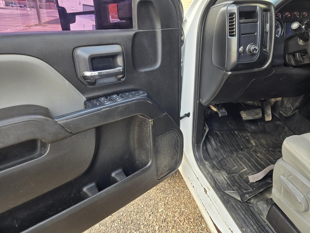 Chevrolet Silverado 2500HD Work Truck Double Cab 2WD 2017
