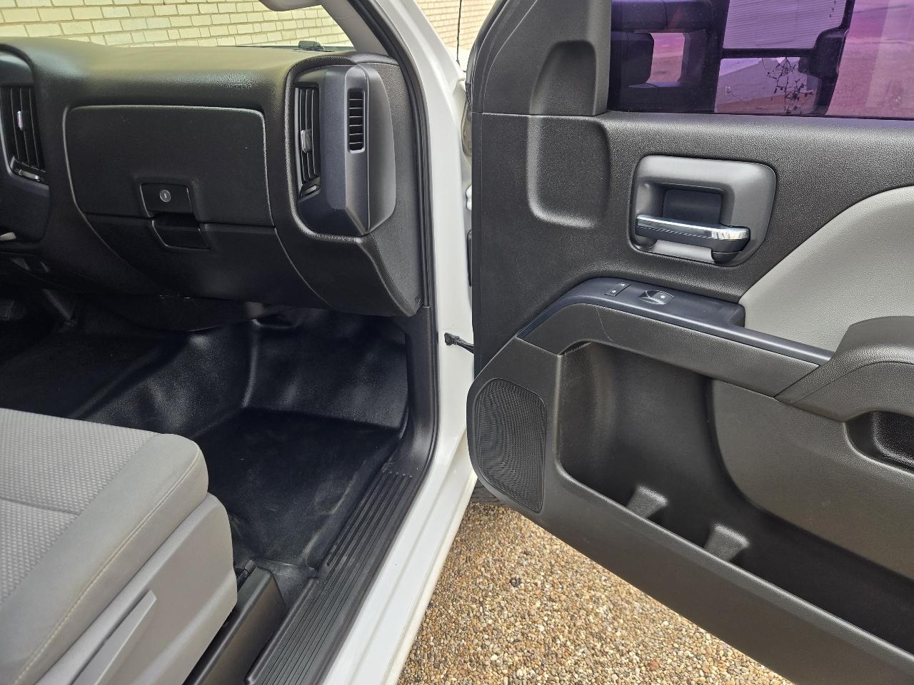 Chevrolet Silverado 2500HD Work Truck Double Cab 2WD 2017