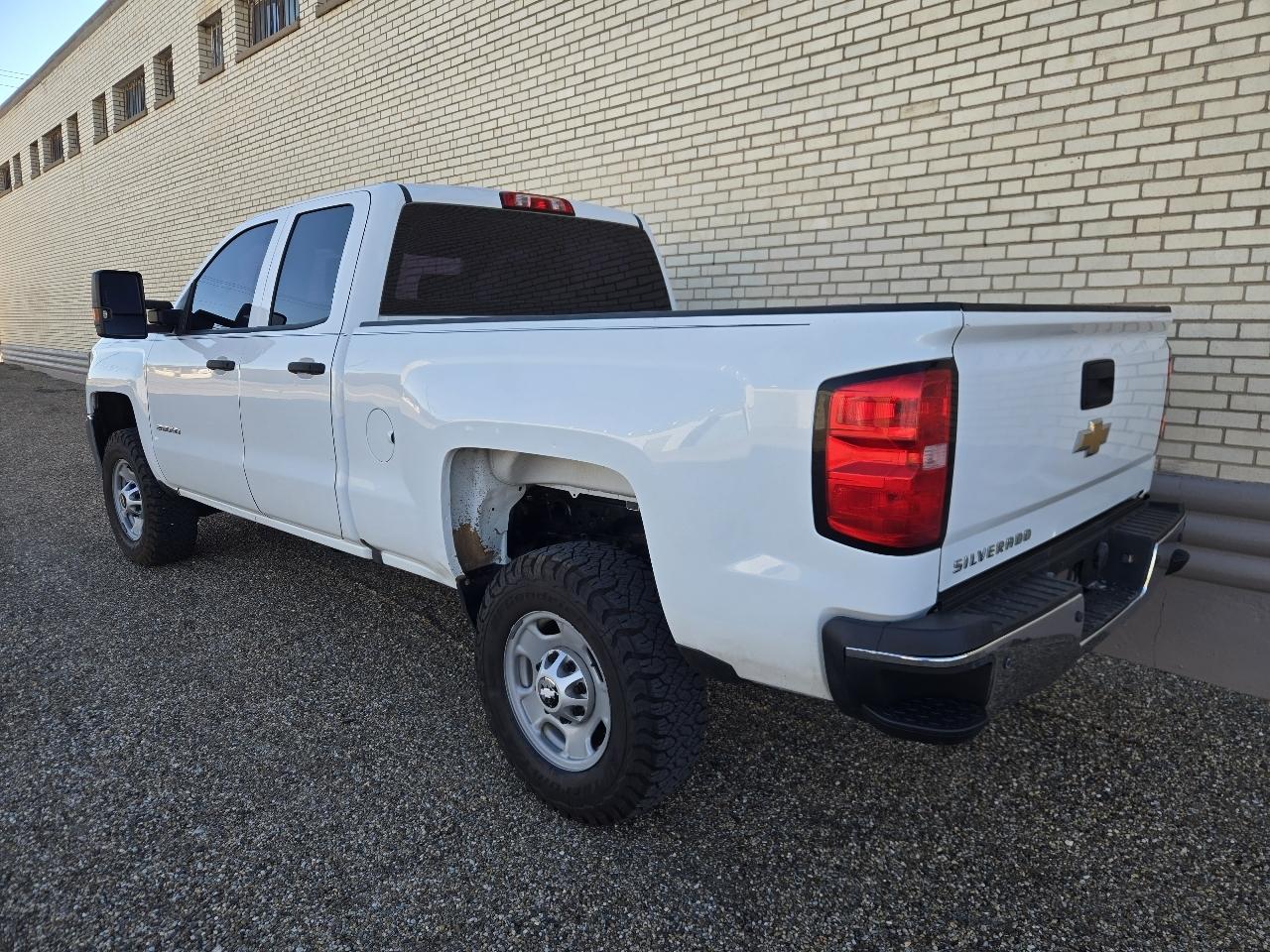 Chevrolet Silverado 2500HD Work Truck Double Cab 2WD 2017