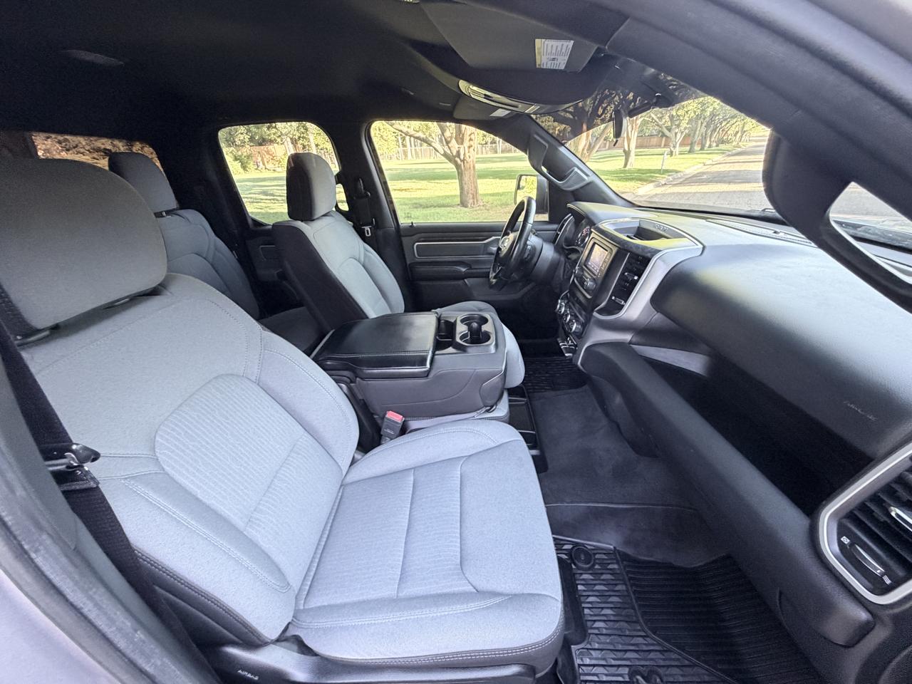 RAM 1500 Lone Star 4x2 Quad Cab 6'4" Box 2021