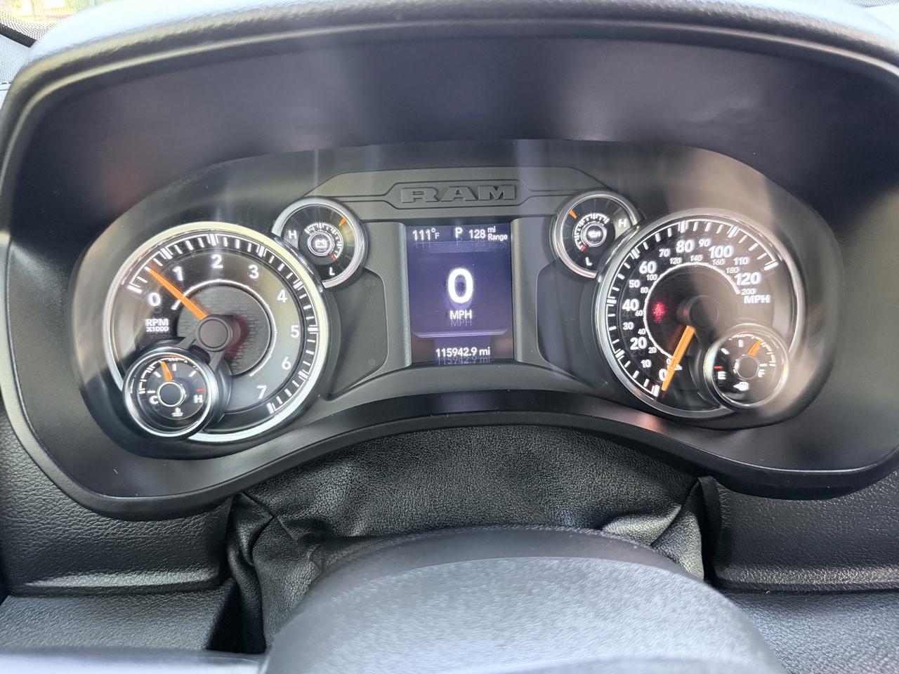 RAM 1500 Lone Star 4x2 Quad Cab 6'4" Box 2021