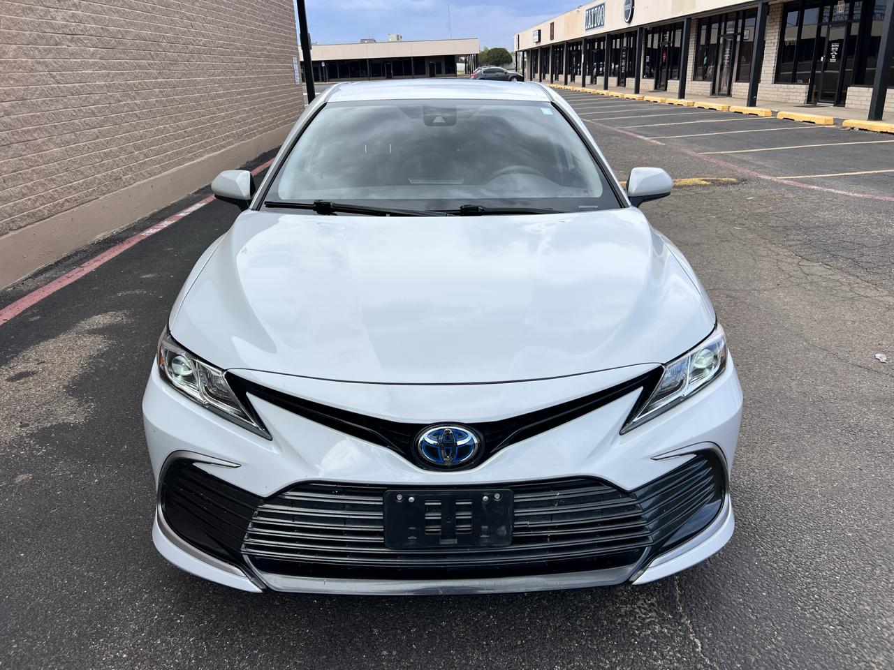 Toyota Camry Hybrid LE CVT (Natl) 2023