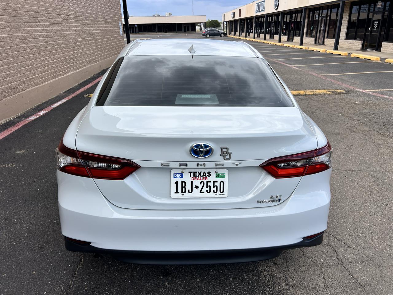Toyota Camry Hybrid LE CVT (Natl) 2023