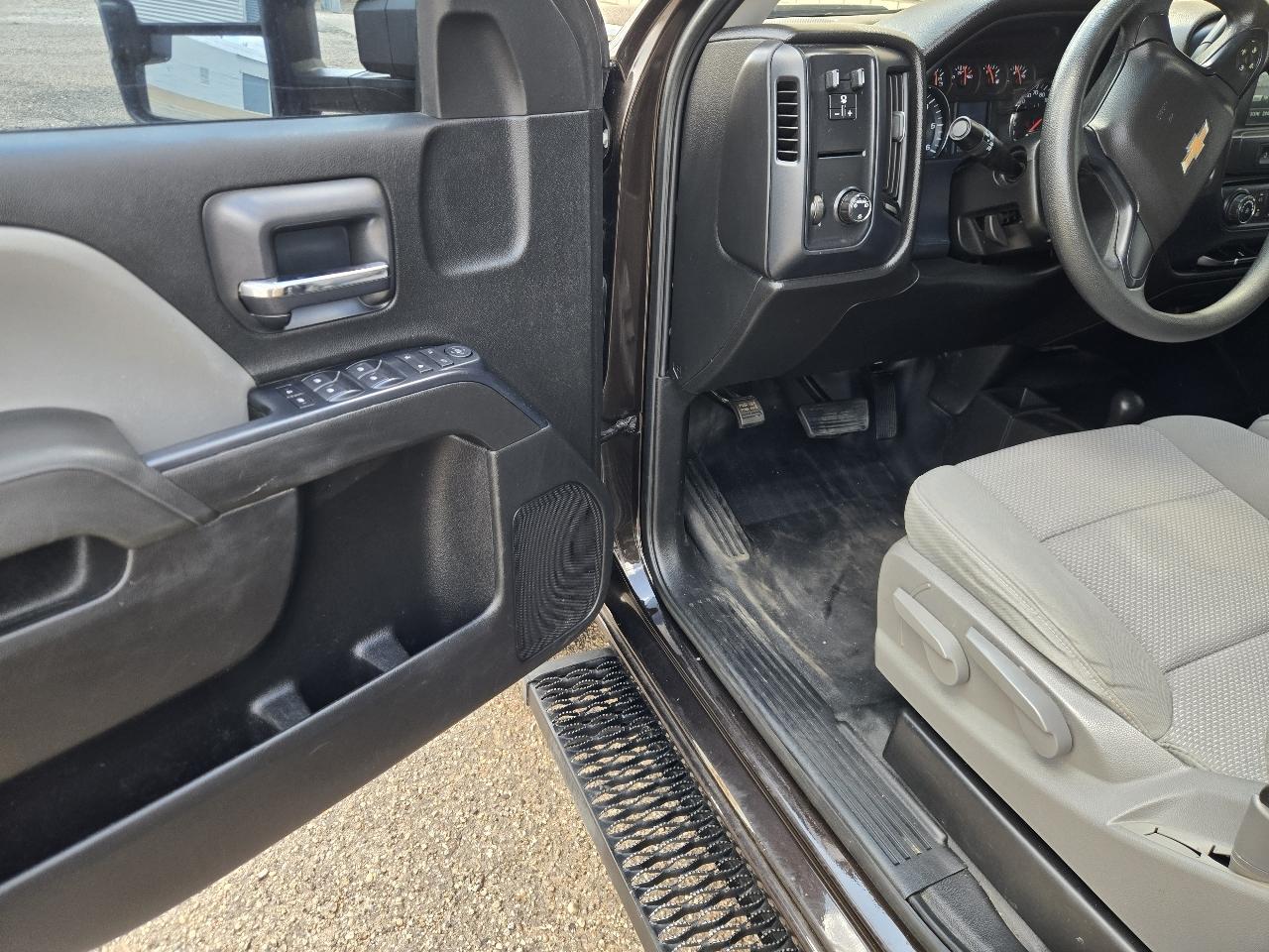 Chevrolet Silverado 2500HD Work Truck Double Cab Long Box 4WD 2019
