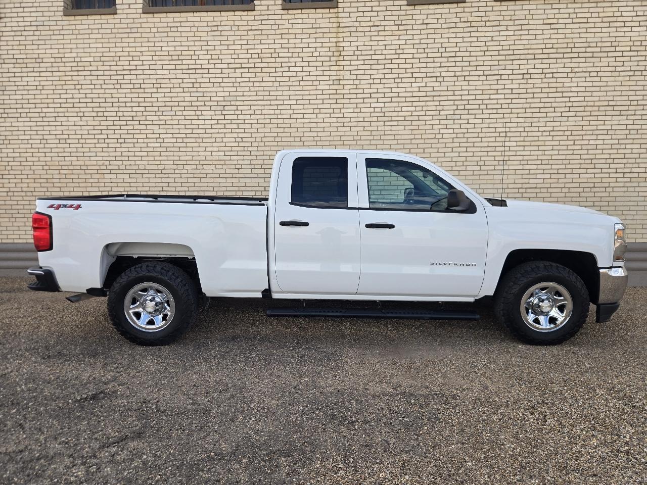 Chevrolet Silverado 1500 4WD Double Cab 143.5" LS 2018