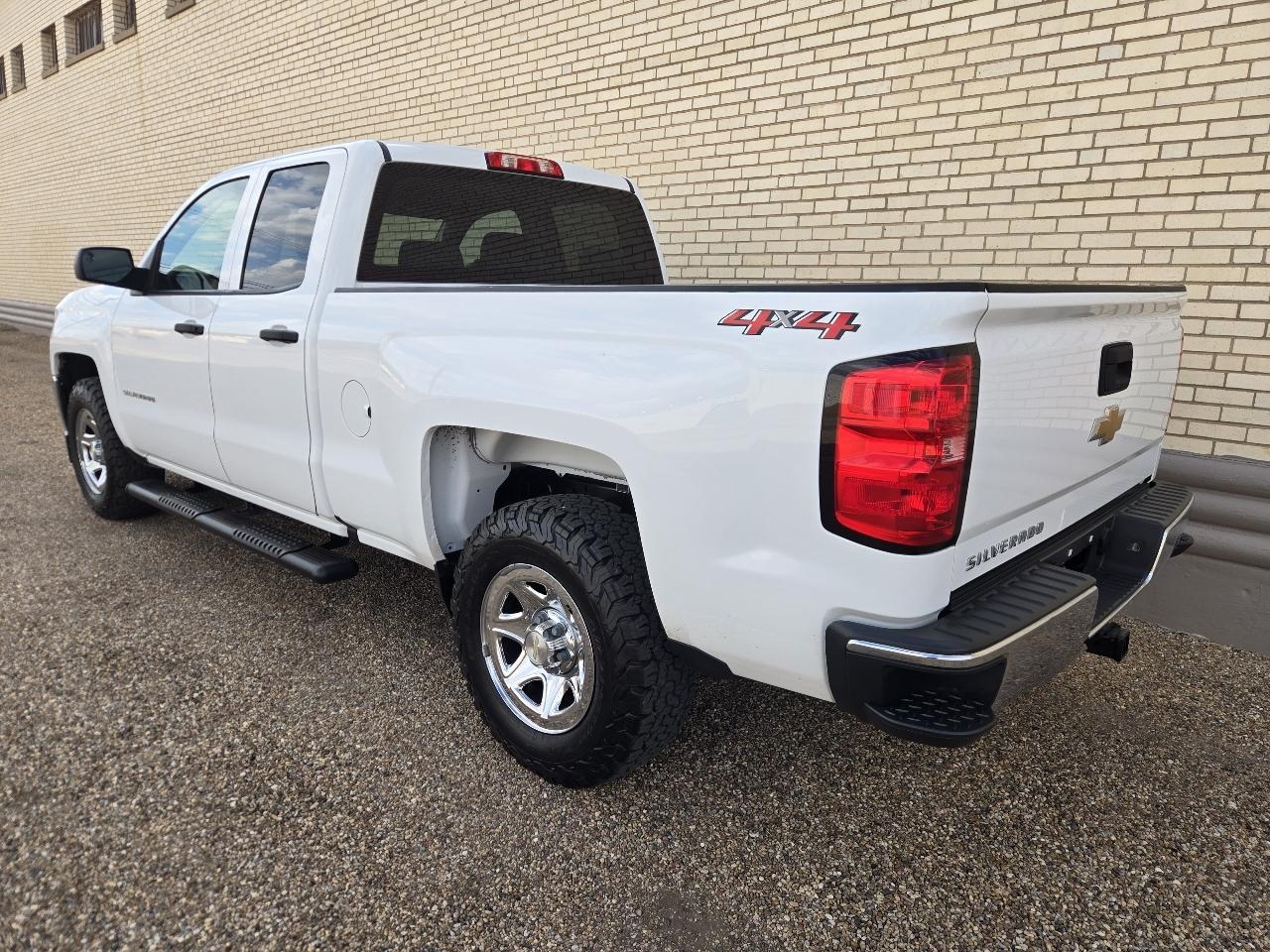 Chevrolet Silverado 1500 4WD Double Cab 143.5" LS 2018