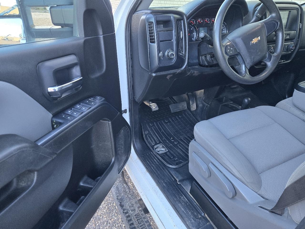 Chevrolet Silverado 2500HD Work Truck Crew Cab Long Bed 4WD 2019
