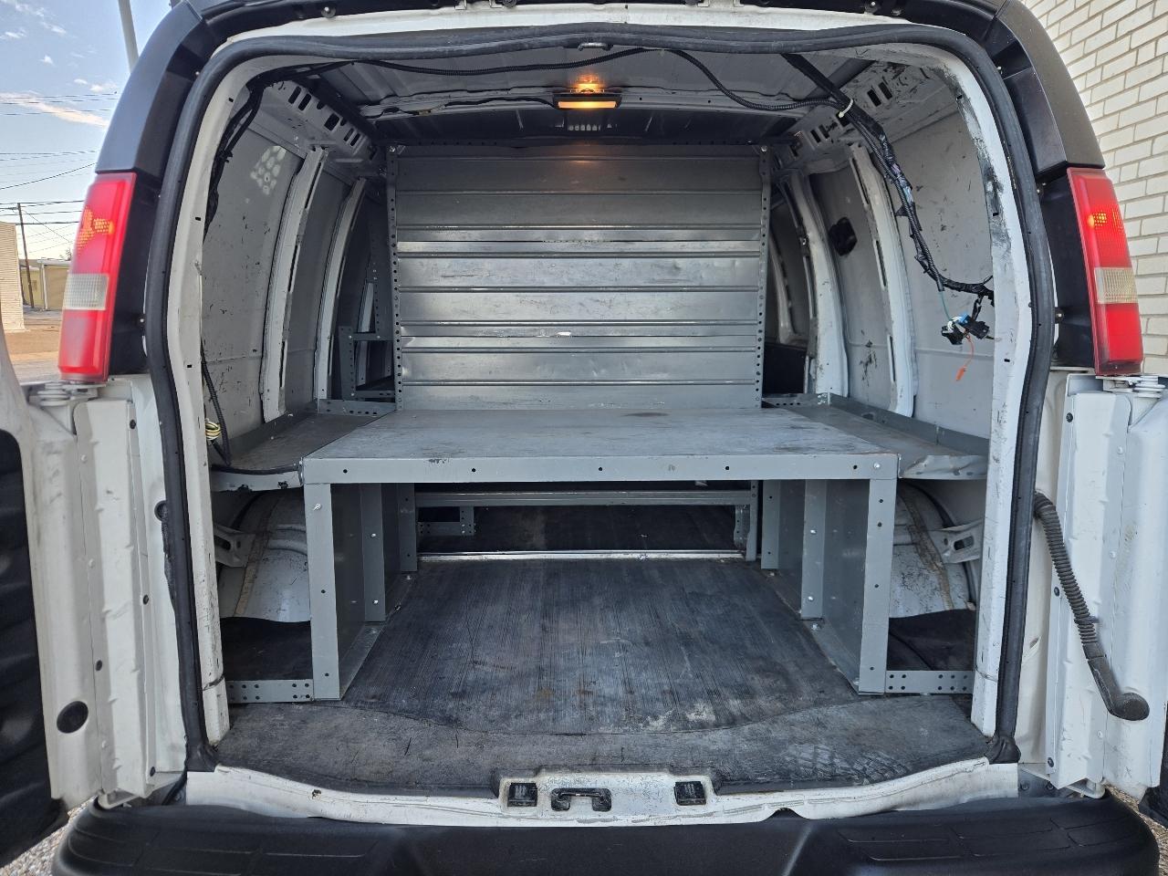 Chevrolet Express Cargo Van RWD 2500 135" 2014