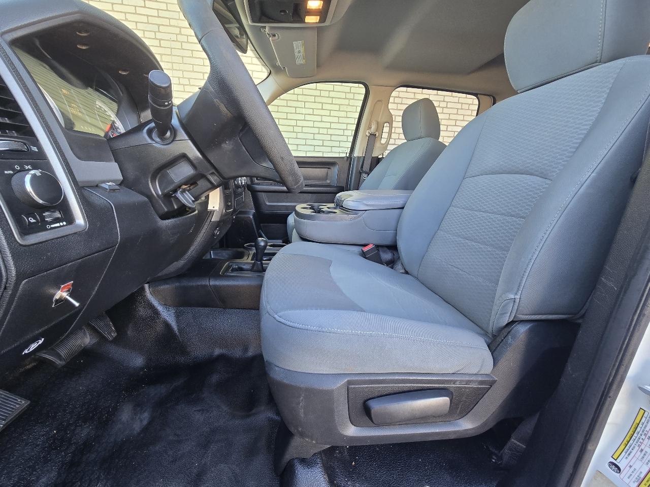 RAM 2500 Tradesman Crew Cab LWB 4WD 2013