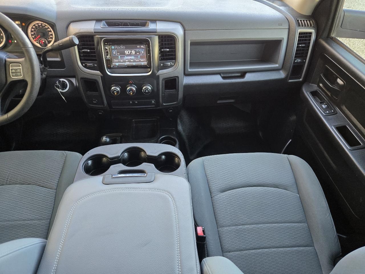 RAM 2500 Tradesman Crew Cab LWB 4WD 2013