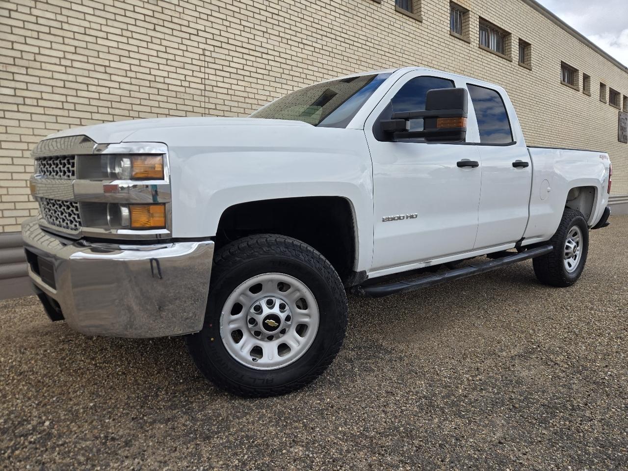 Chevrolet Silverado 2500HD Work Truck Double Cab Short Box 4WD 2019