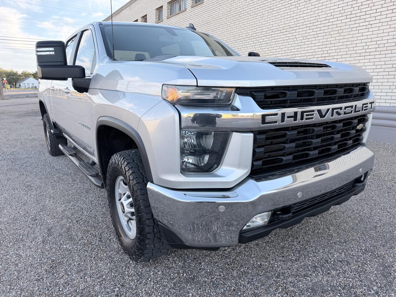 Chevrolet Silverado 2500HD LT Crew Cab 4WD 2020