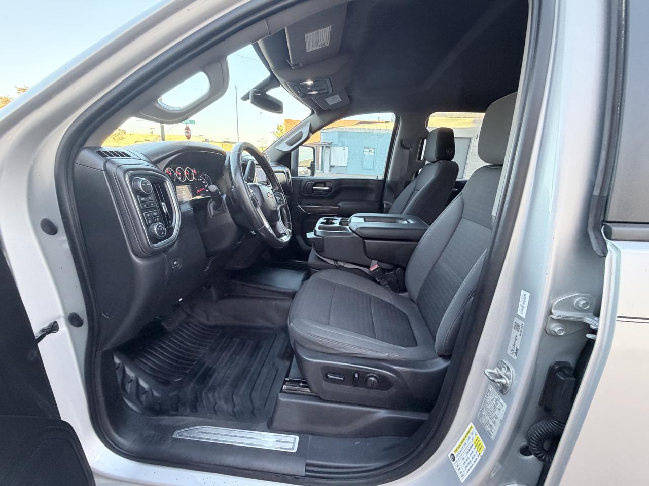 Chevrolet Silverado 2500HD LT Crew Cab 4WD 2020