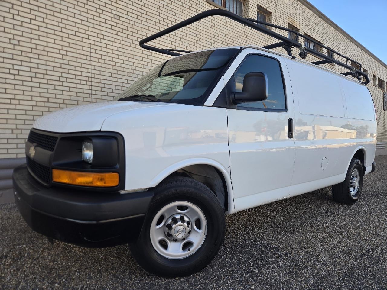 Chevrolet Express Cargo Van RWD 2500 135" 2016