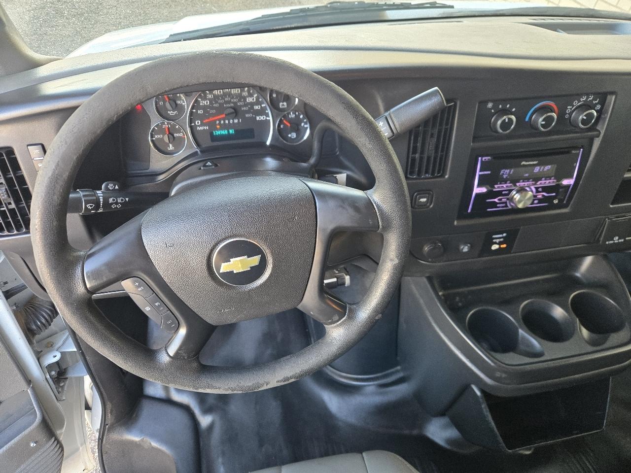 Chevrolet Express Cargo Van RWD 2500 135" 2016