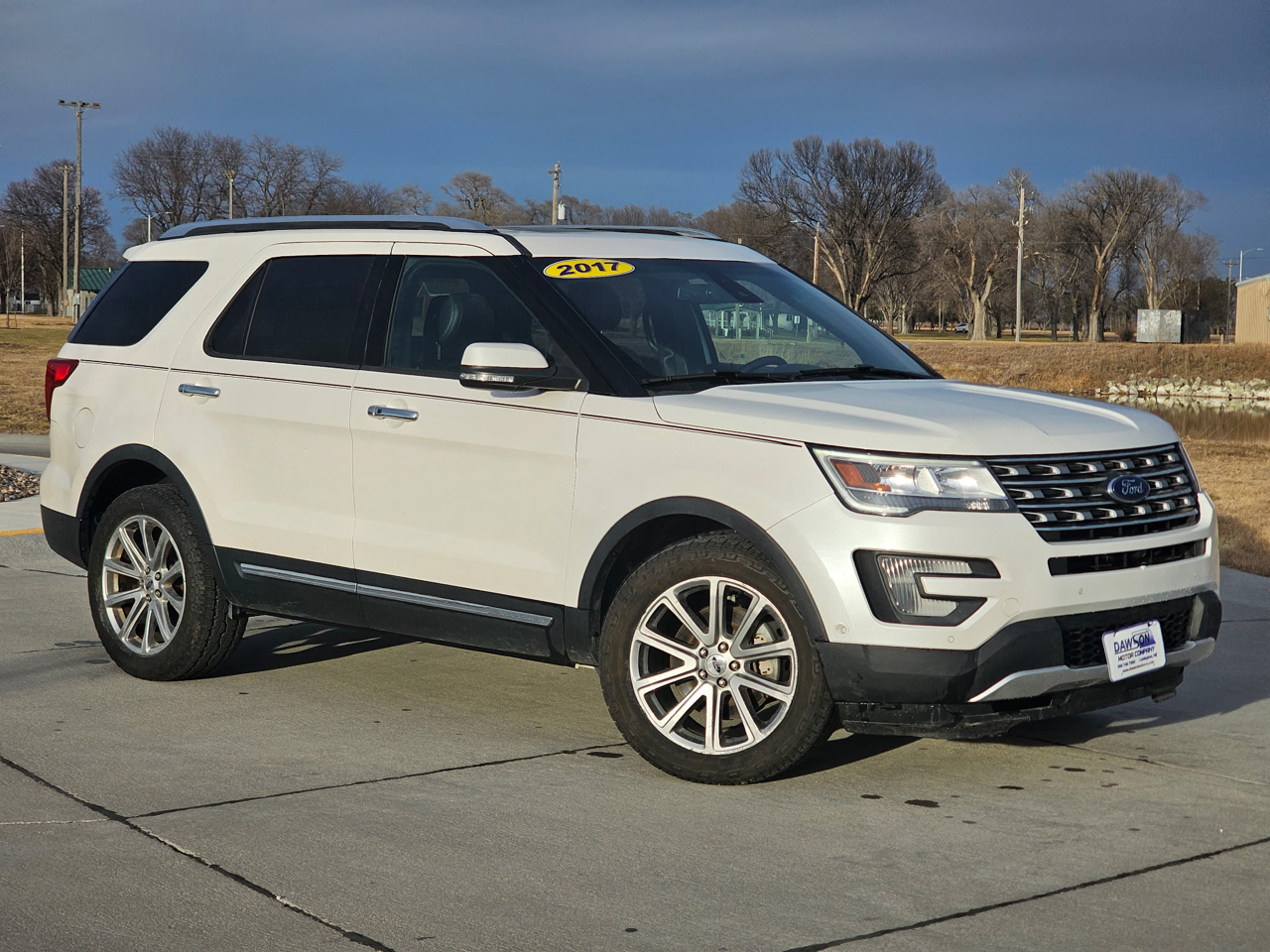 2017 Ford Explorer Limited's photo