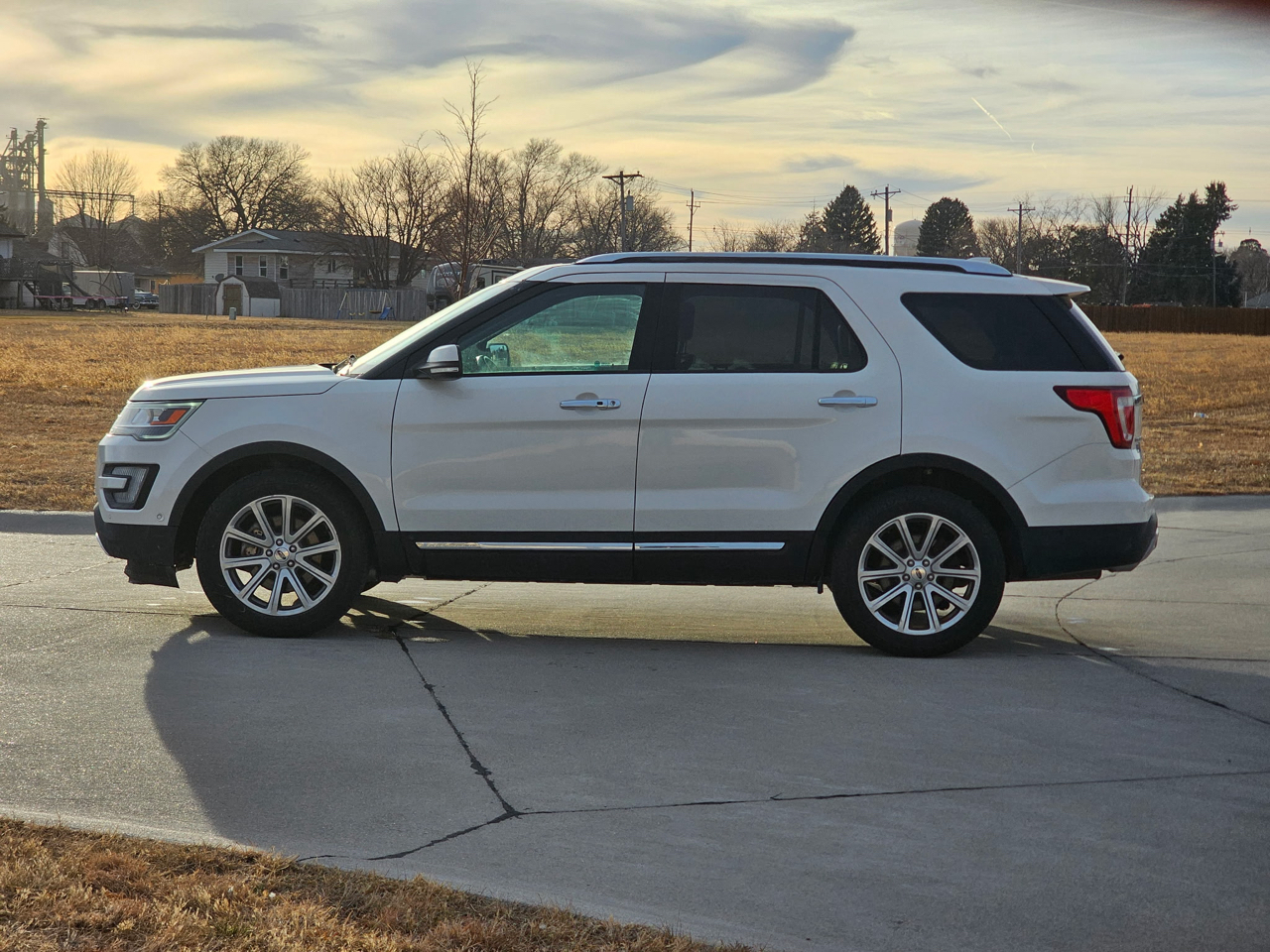 Ford Explorer Limited 4WD 2017